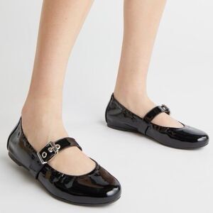 Schutz Black Patent Leather Calita Mary Jane Buckle Flats Size 10.5 B